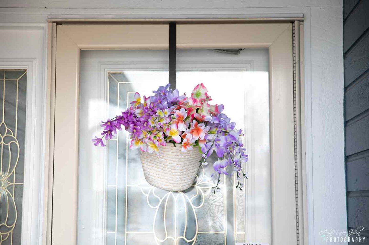 DIY Hanging Basket With Flowers
