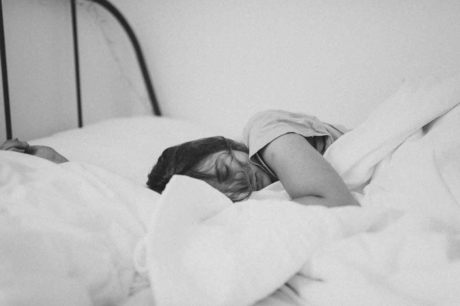 sleep-better-at-night-with-these-simple-yet-effective-solutions