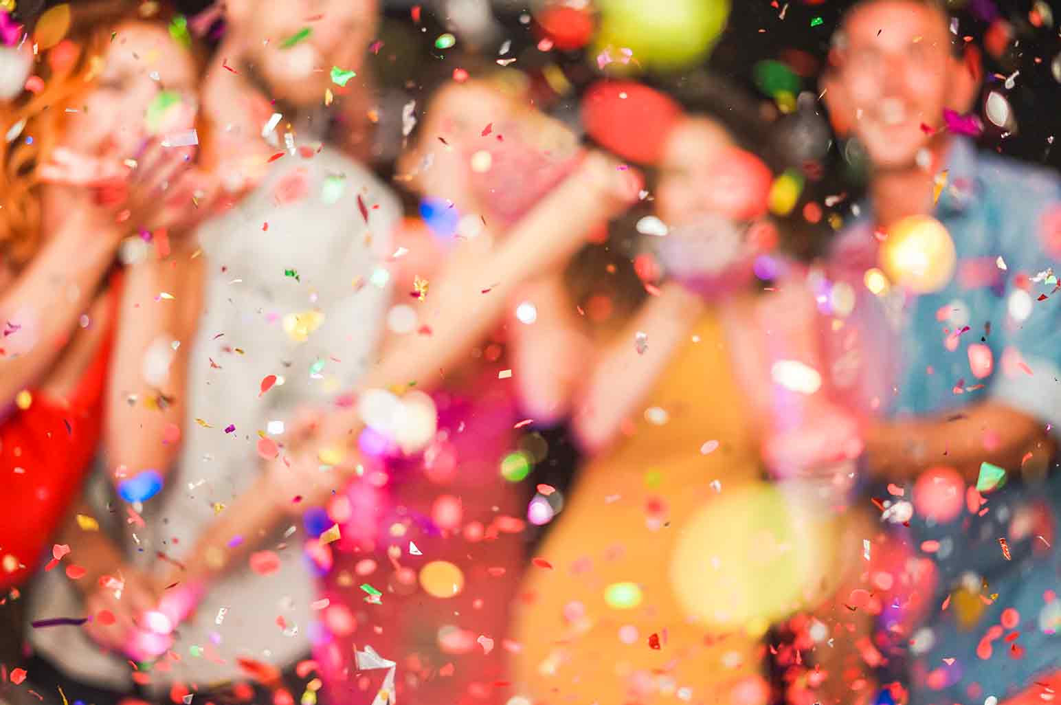 How To Host An Amazing Party And Impress Your Friends - AnnMarie John