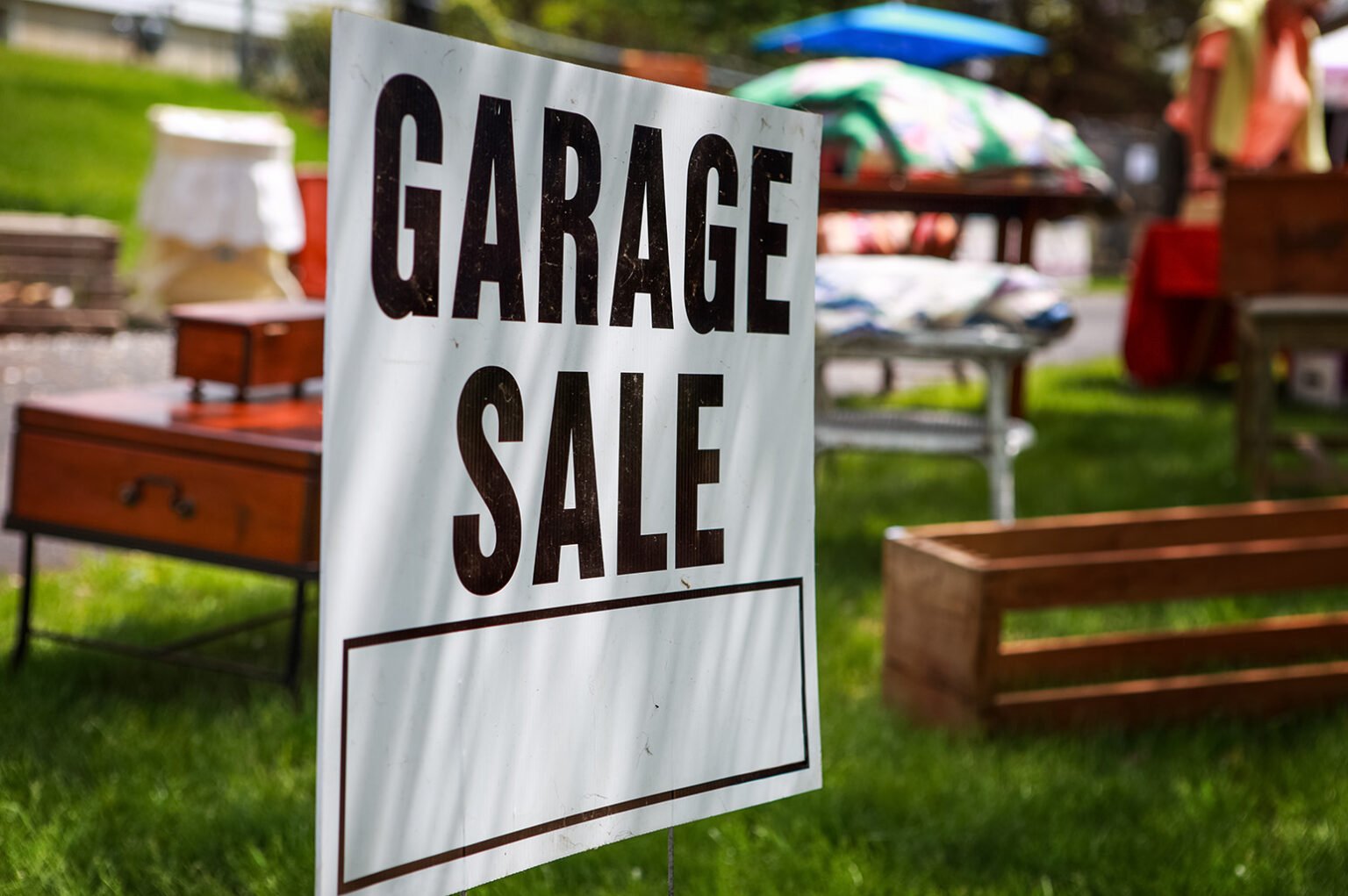 How to Have an Epic Garage Sale AnnMarie John