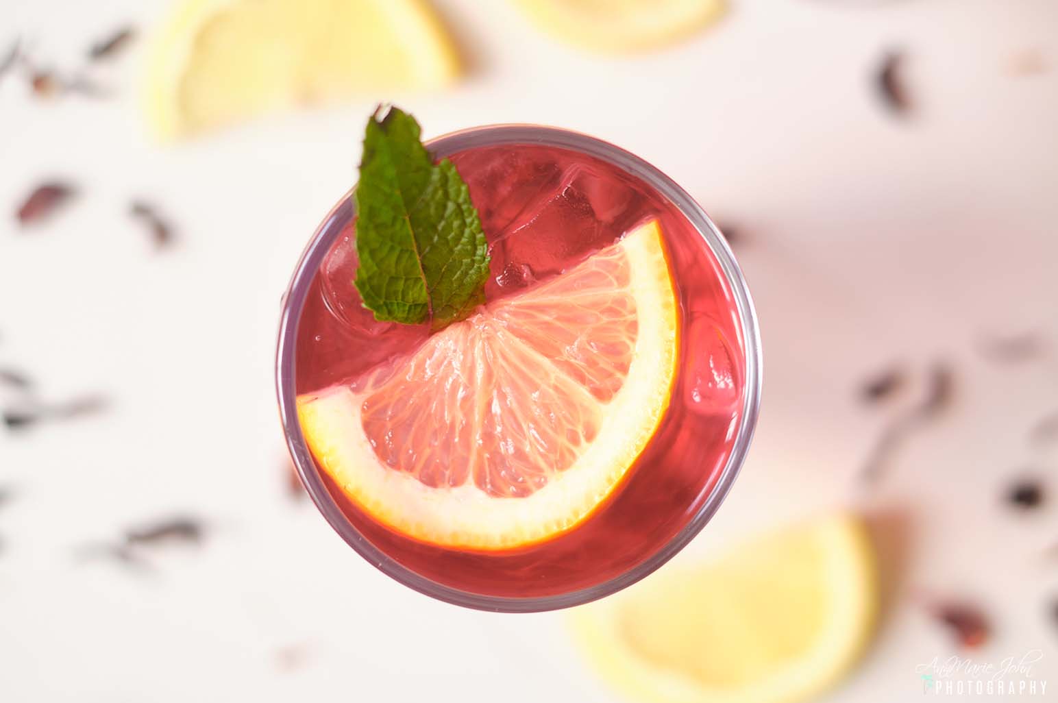 Hibiscus Iced Tea With Lemon - AnnMarie John