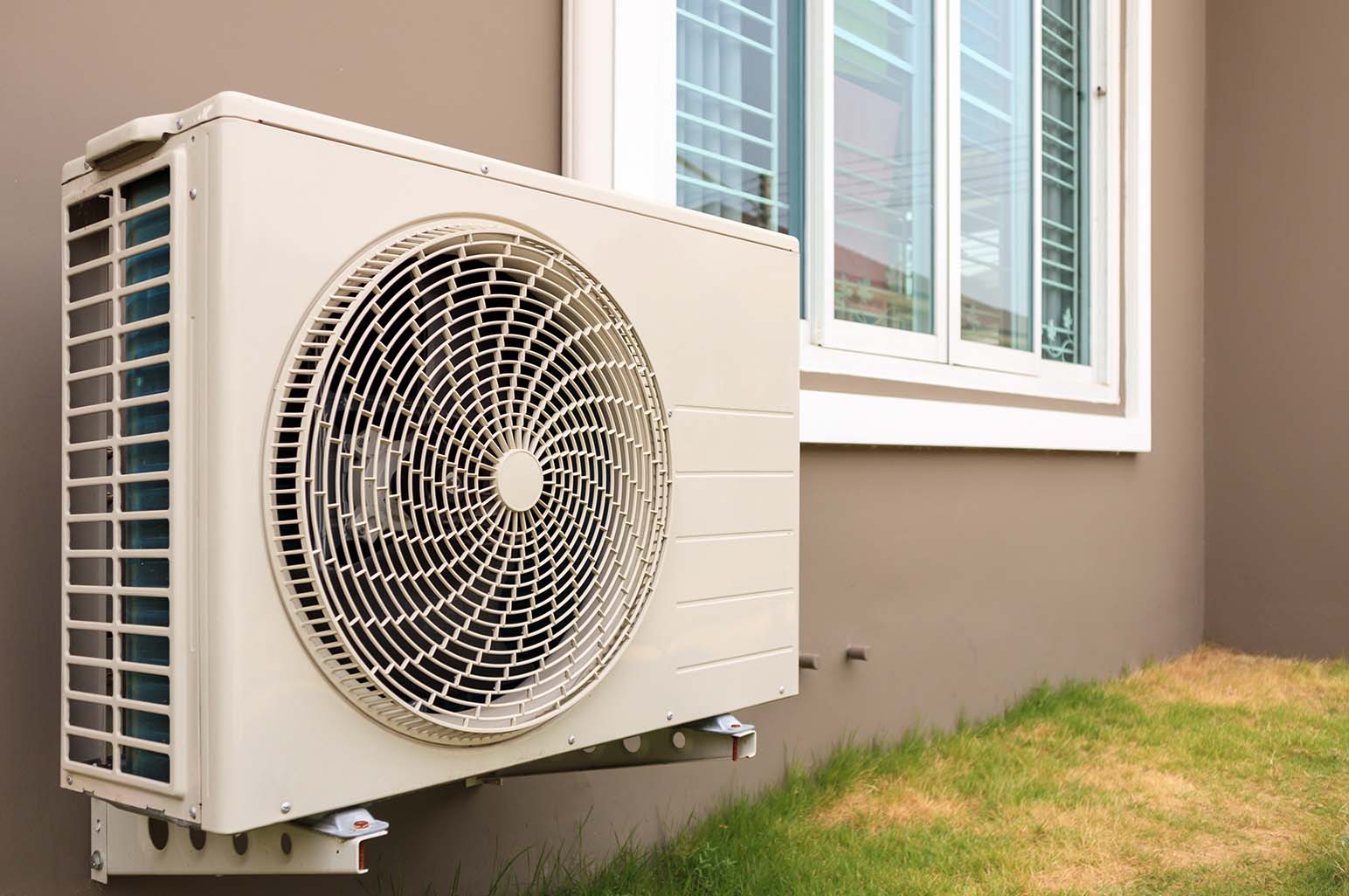 Beat the Heatwave Chaos: 6 Surprising Tips for Setting Your AC for ...